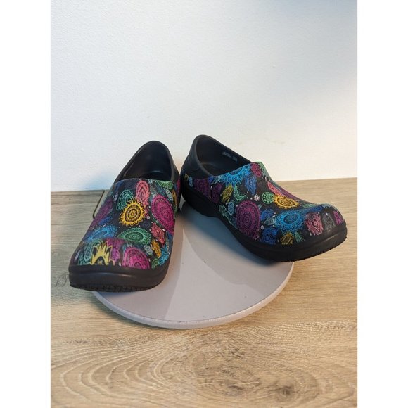 Crocs at Work Size 10 Neria Pro II Women's 205385  Graphic Slip Resistant Clog - Picture 1 of 11